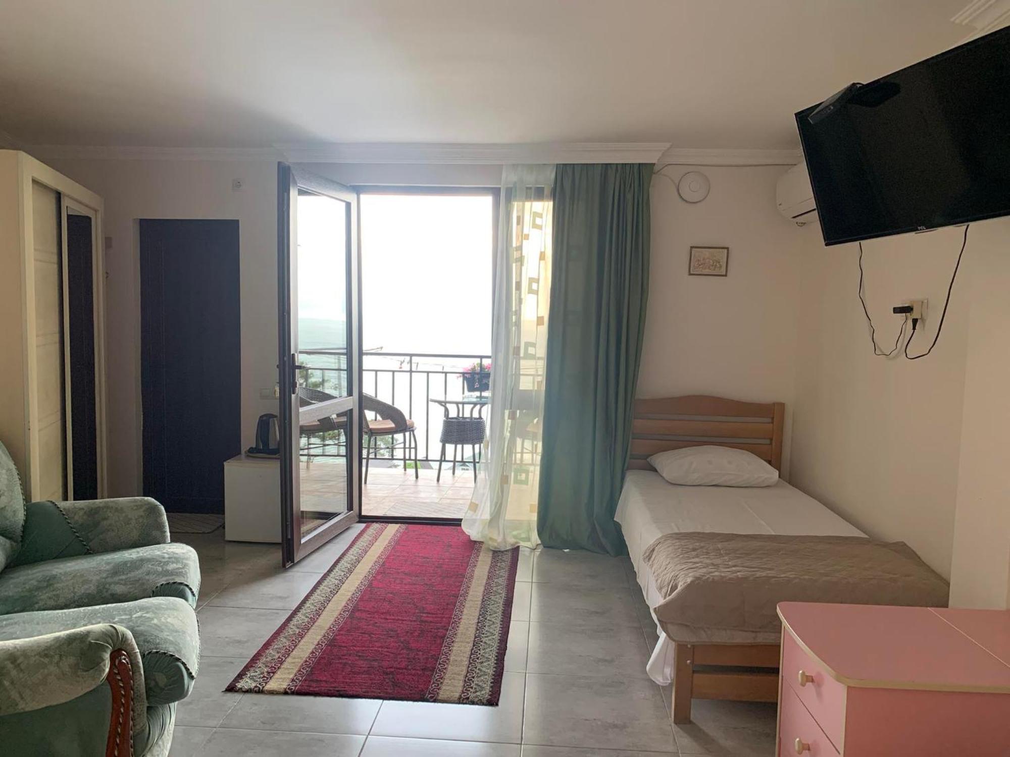 Hotel White House Czakwi Zewnętrze zdjęcie